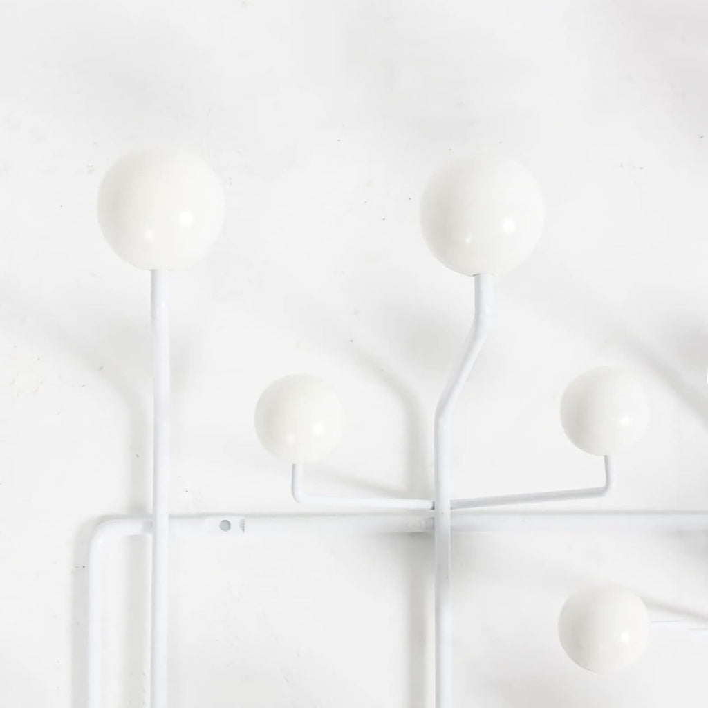 SHISEDECO Classic Hang it All Coat Rack, Mid Century Modern Wall Mounted Hooks with Painted Solid Wooden Balls, Decorative Creative Fashion Wood Hanger for Home, Bedroom (White)