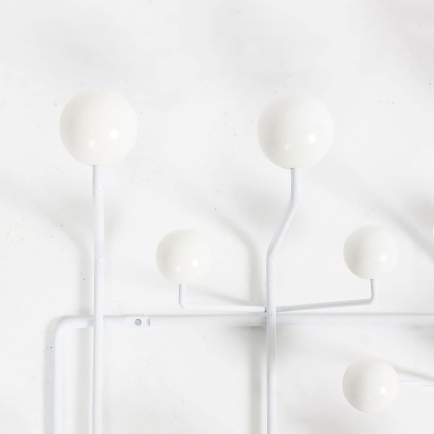 SHISEDECO Classic Hang it All Coat Rack, Mid Century Modern Wall Mounted Hooks with Painted Solid Wooden Balls, Decorative Creative Fashion Wood Hanger for Home, Bedroom (White)