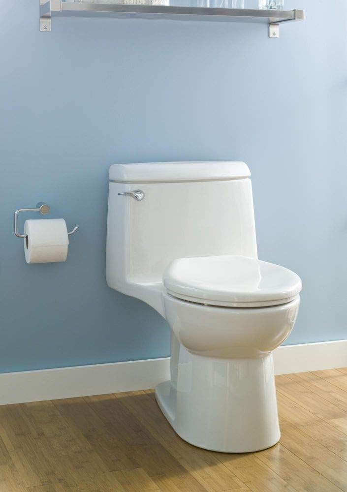 American Standard 2004314.020 Champion 4 One-Piece Toilet with Toilet Seat, Elongated Front, Standard Height, White, 1.6 gpf (Pack of 2)