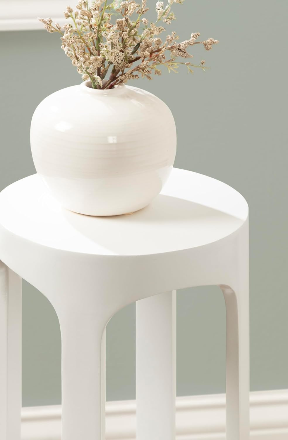 Kate and Laurel Dahl Modern Wooden Round Drink Table, 8 x 8 x 23, White, Transitional Circle Accent Pedestal Table for Living Room Plant Stand Indoors or Mini Bedroom Nightstand
