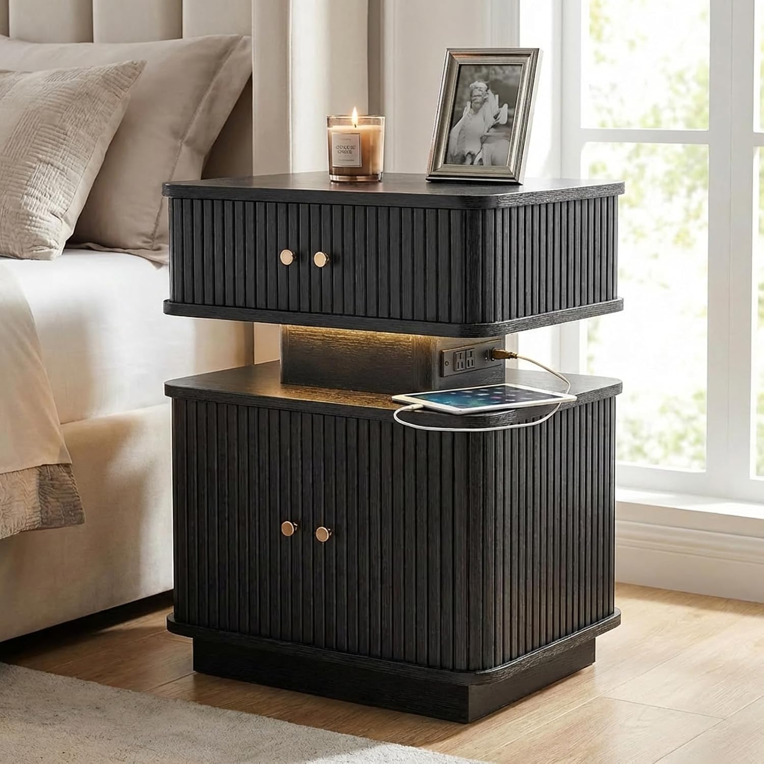 Set of 2 LED Light End Table with Charging Station, Black Mid Century Bedside Table with USB Type A C Ports, Small Fluted Accent TV Control Nightstand with Sliding Door for Living Room, Curvy Edge