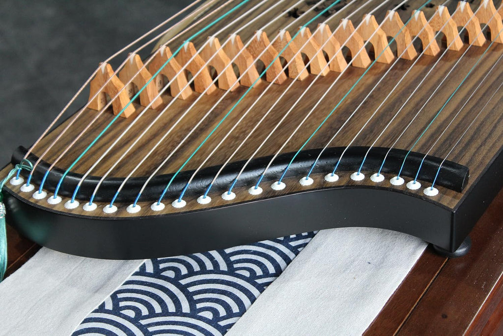 Mini Guzheng Finger Trainer with Complete Accessories Kit and Backpack, Ideal for Professionals, Adults, Beginners, and Children with 21 Strings