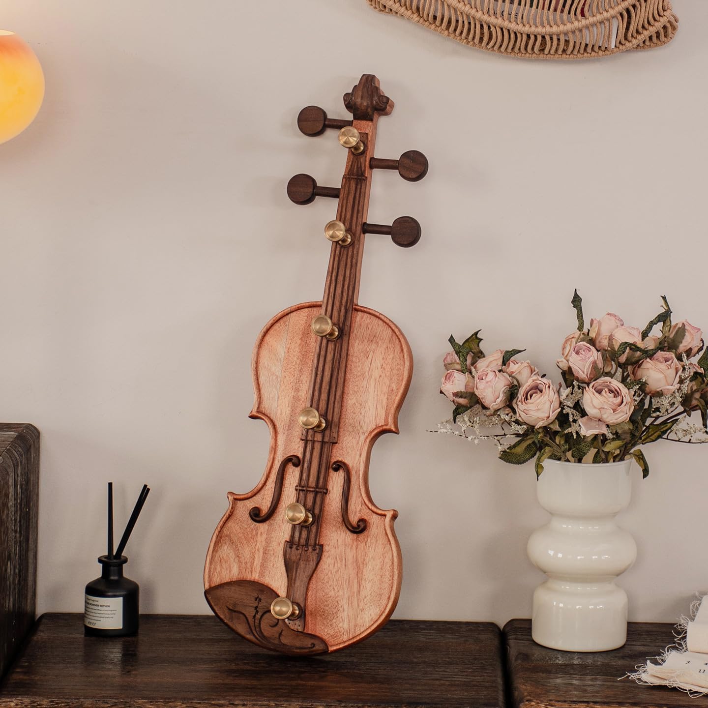 Violin-Shaped Coat Rack Solid Wood Wall-Mounted Clothes Hook can be Installed in The Study and Living Room Decorative Wooden Key, hat Clothes Hook, Entrance Entrance Storage Hook