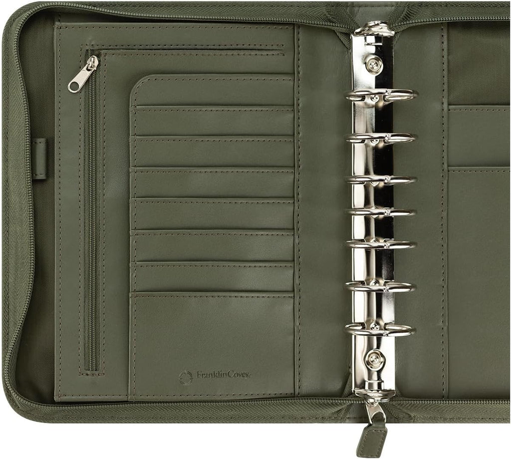 FranklinCovey - FC Signature Ring-Bound Binder for FranklinCovey Planners | Leather - Zipper Binder (Classic, Olive)
