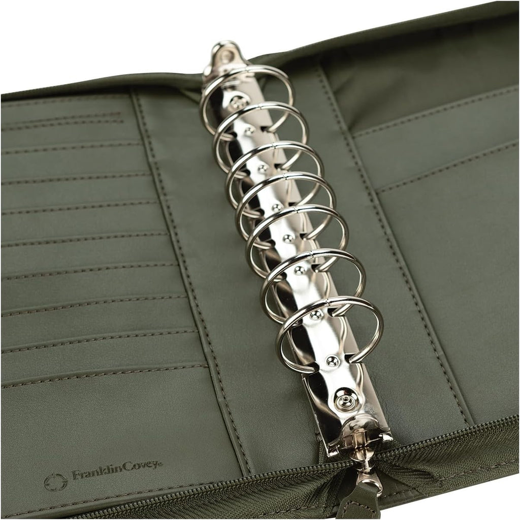 FranklinCovey - FC Signature Ring-Bound Binder for FranklinCovey Planners | Leather - Zipper Binder (Classic, Olive)