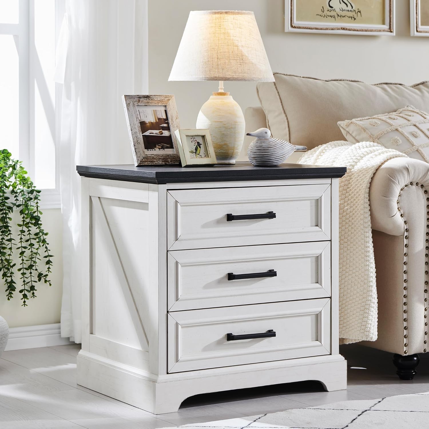 JXQTLINGMU Farmhouse End Table, 22 Inch Wide Nightstand with Drawers, Modern Side Table with Charging Station for Living Room, Off White