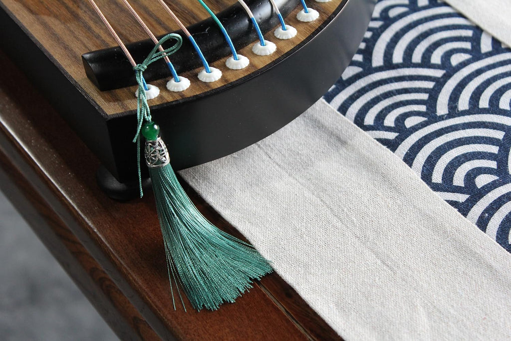 Mini Guzheng Finger Trainer with Complete Accessories Kit and Backpack, Ideal for Professionals, Adults, Beginners, and Children with 21 Strings