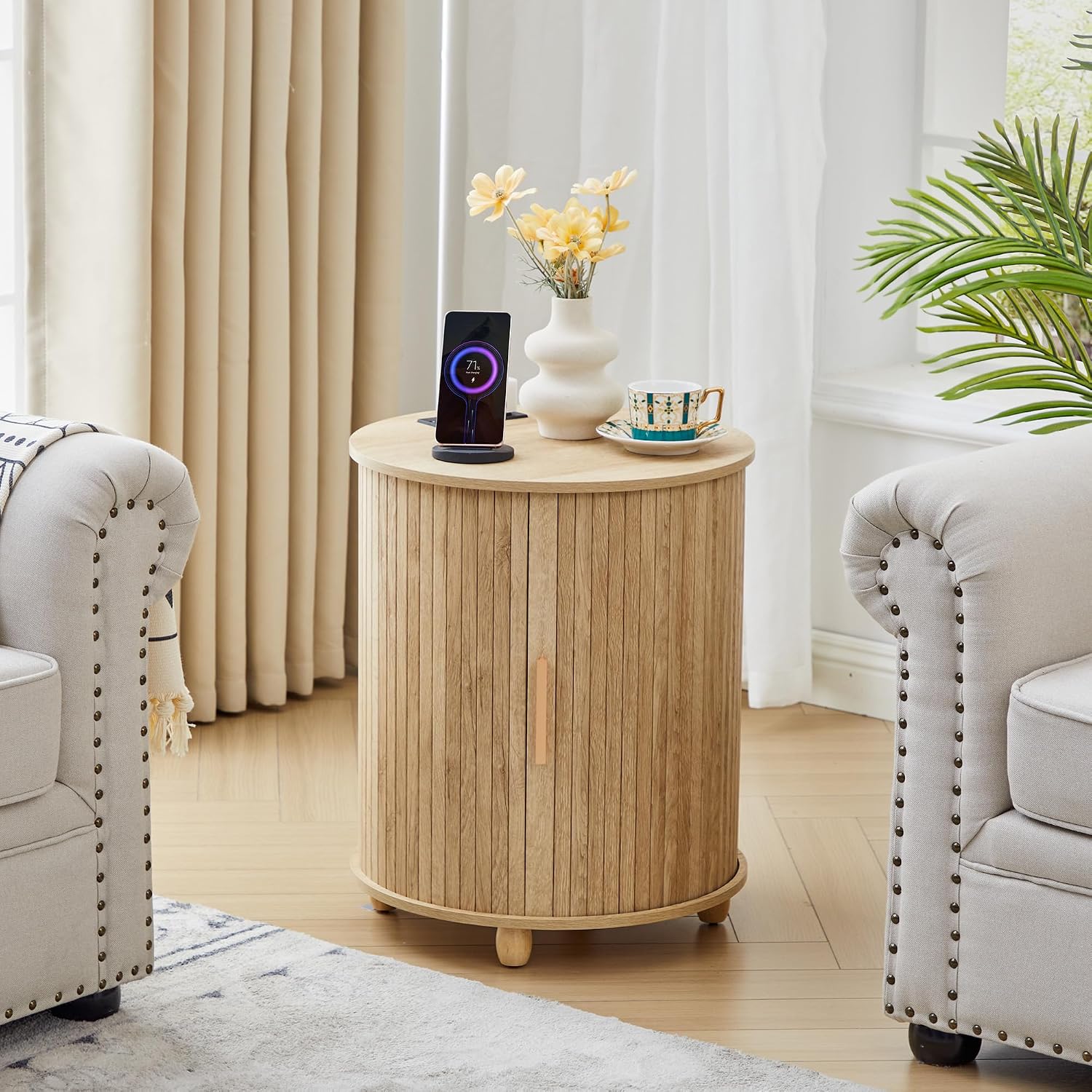 Set of 2 Fluted Round End Table with Charging Station, Small Farmhouse Sofa Side Table with Sliding Tambour Door & Storage, Mid-Century Wood Fulted Nightstands for Living Room, Bedroom (Natural)