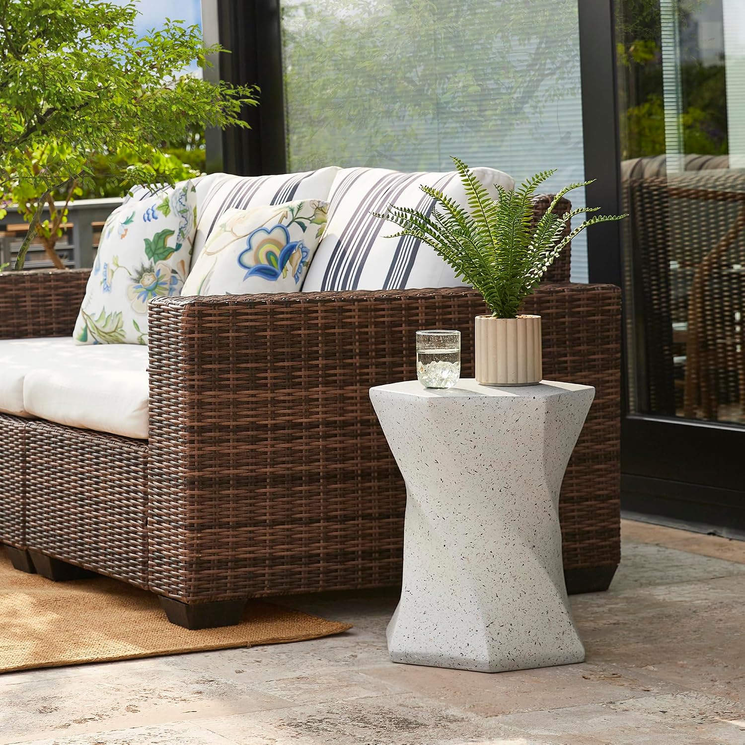 Glitzhome Outdoor Side Table Set of 2, 17.75' H Decorative Garden Stool MGO Twist Faux Terrazzo End Table, Round Planter Stand for Indoor Outdoor Living Room Bedroom Patio Deck Poolside, White