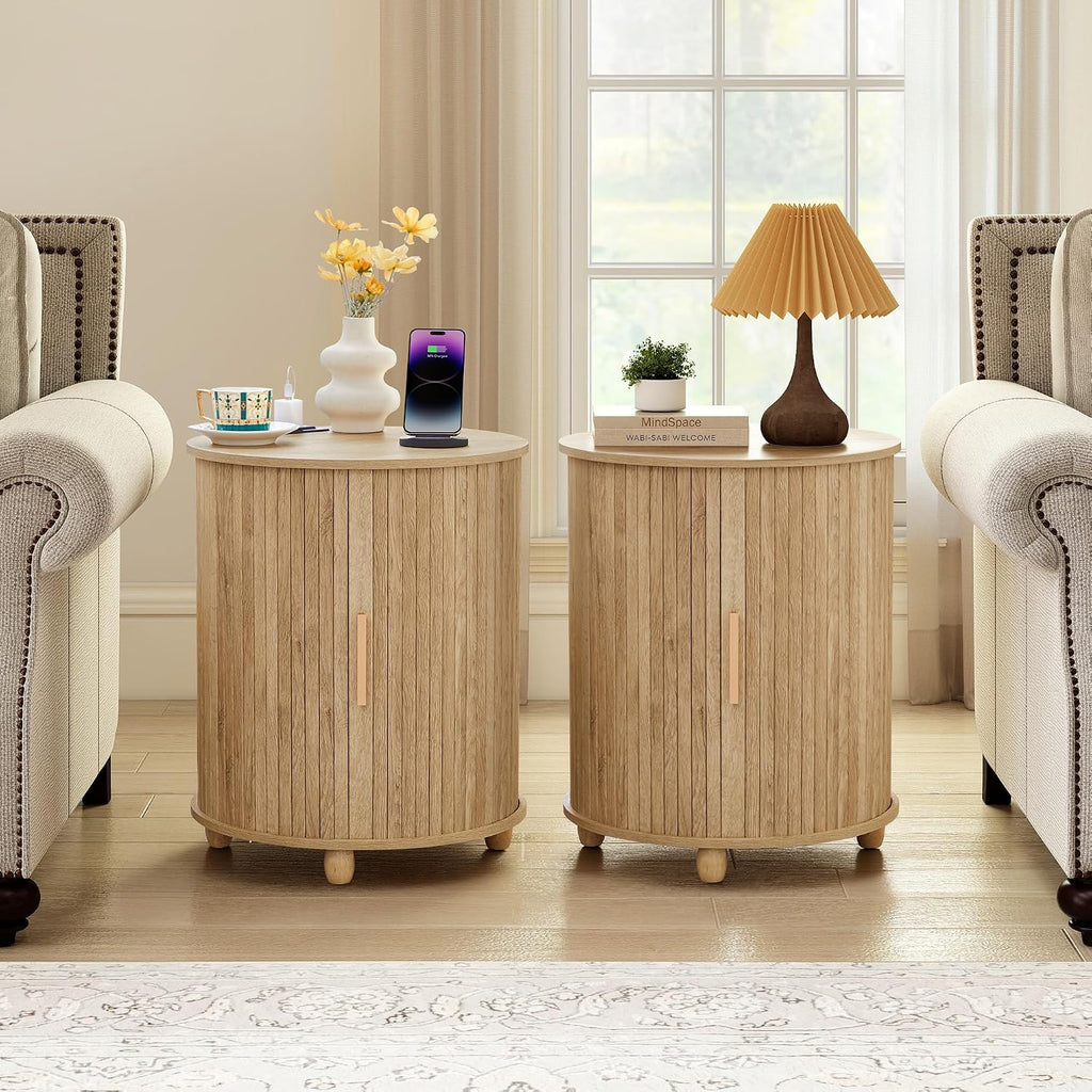 Set of 2 Fluted Round End Table with Charging Station, Small Farmhouse Sofa Side Table with Sliding Tambour Door & Storage, Mid-Century Wood Fulted Nightstands for Living Room, Bedroom (Natural)