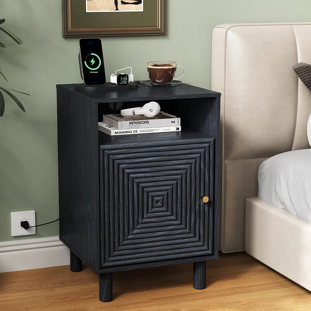 RoyalCraft Nightstand Set of 2, Modern Side Table with Charging Station, Accent End Table with Solid Wood Legs, Bedside Table for Bedroom, Entryway, Black