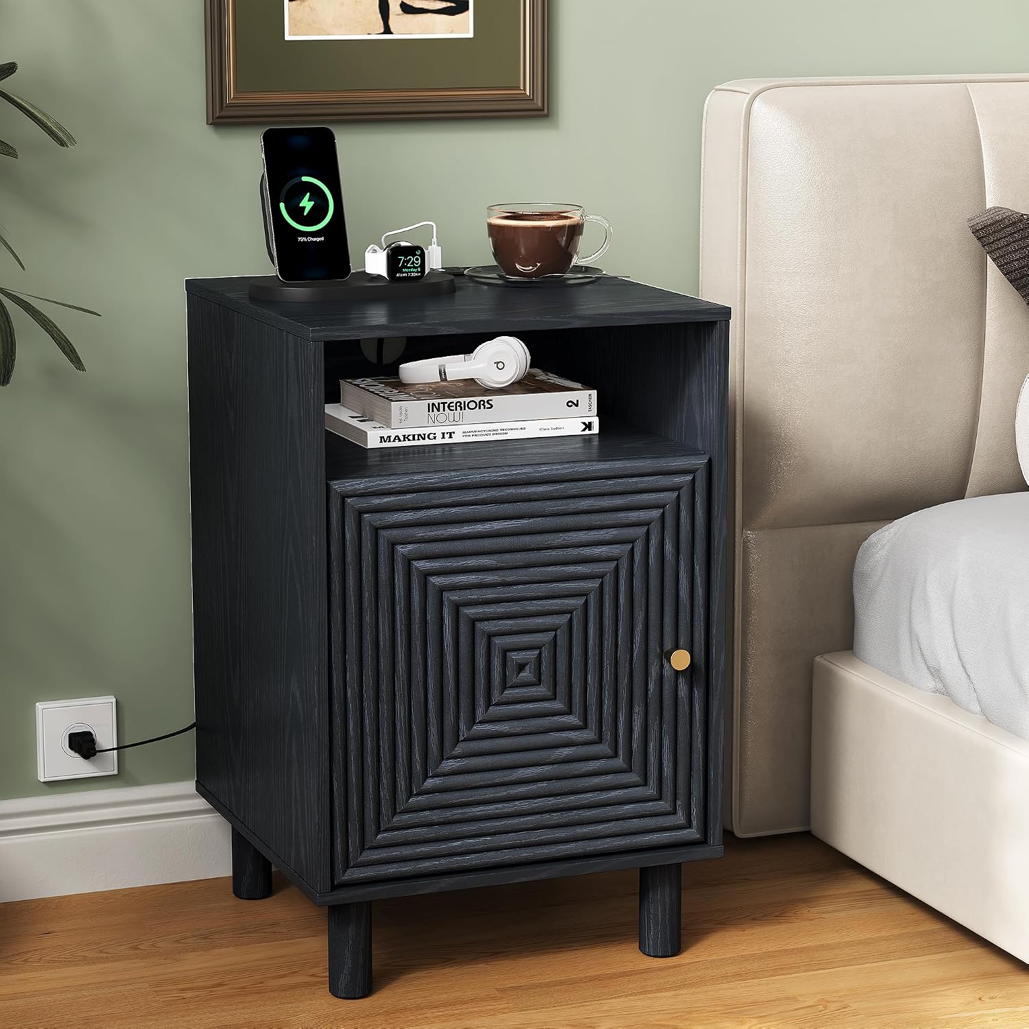 RoyalCraft Nightstand Set of 2, Modern Side Table with Charging Station, Accent End Table with Solid Wood Legs, Bedside Table for Bedroom, Entryway, Black