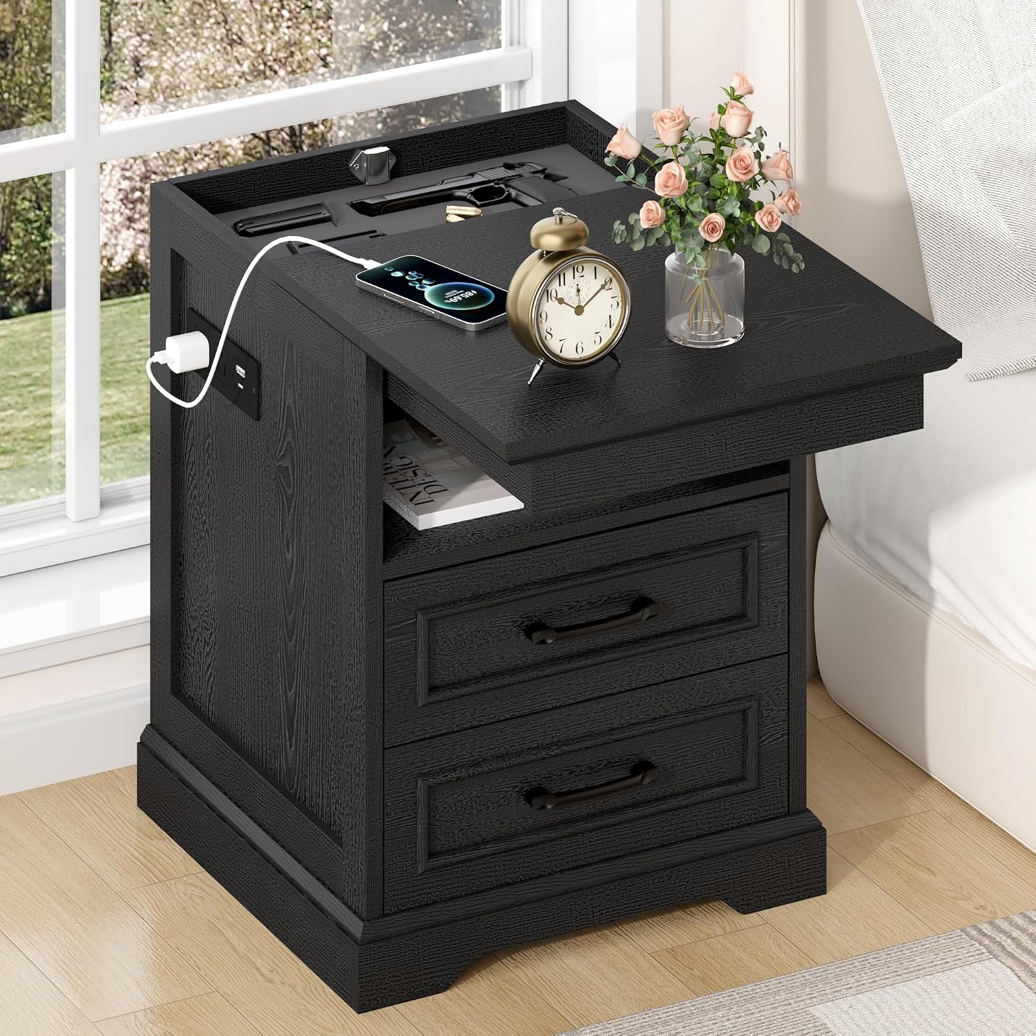 Gadroad 18' Farmhouse Accent Nightstand with Charging Station, End Table with 3 Drawers Storage, Side Table, Bedside Cabinet for LivingRoom Bedroom Office, Black