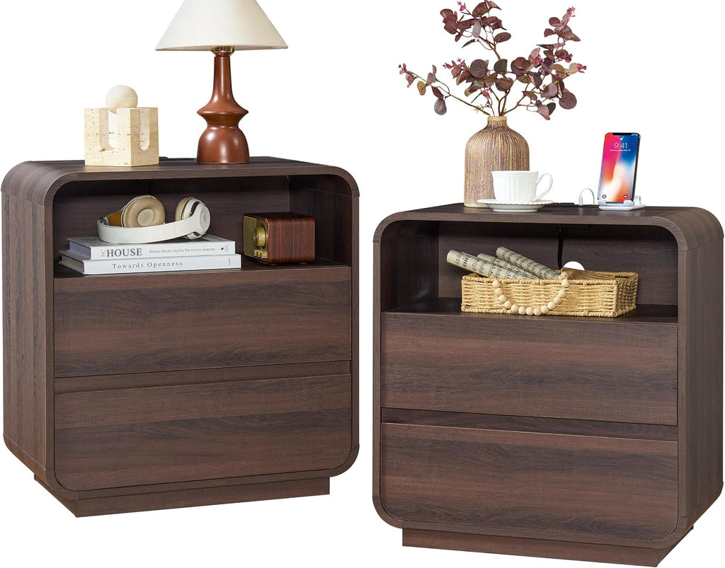 Standifurno Walnut Curved Nightstand Set of 2 with Charging Station, 23.2' Wide Wood Bedside Table 2 Storage Drawers, Modern Side Table Handleless, Large End Table Night Stand for Bedroom
