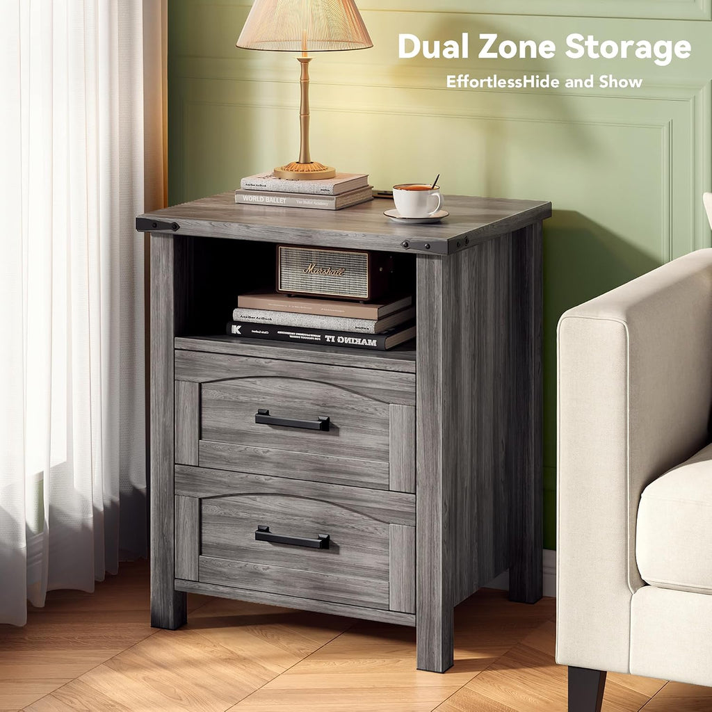 Decofy Farmhouse Nightstand Set of 2 with Charging Station, 18'' Wide Rustic End Table with USB/Type-C Ports, 2 Drawers & Open Shelf, Wood Bedside Table for Bedroom, Grey Oak
