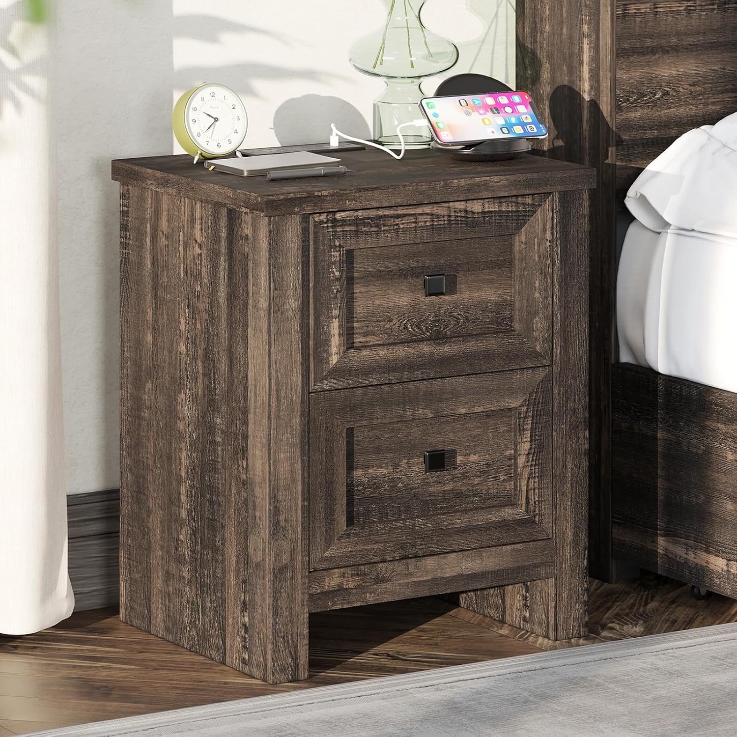 AMERLIFE Nightstand Set of 2 with Charging Station, Rustic Bedside Table with Drawers Storage, Farmhouse Wood Night Stand for Bedroom, Dark Oak