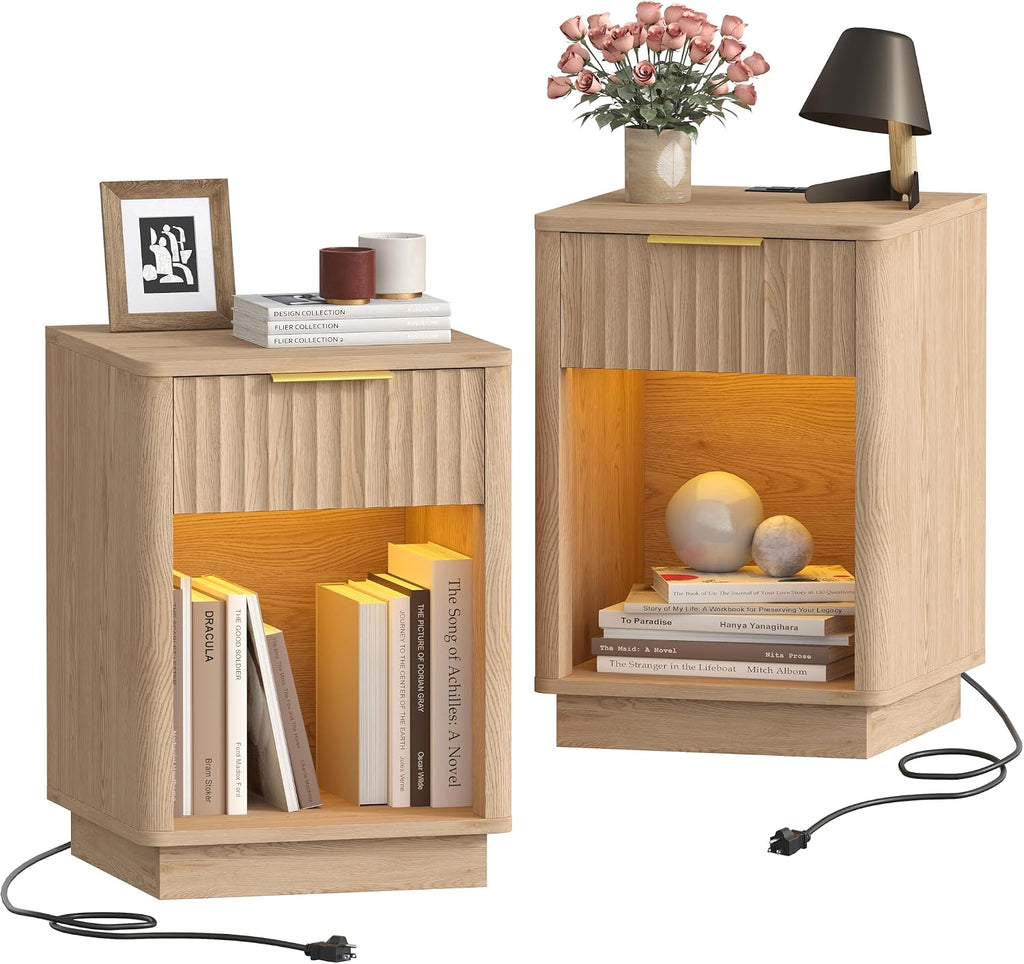 Akxomel Fluted Nightstands Set of 2, Wooden Night Stand with Charging Station and LED Light, Modern Mid Century Bed Side End Table with Drawer, 15' D x 15.7' W x 22.6' H, for Bedroom, Natural Oak