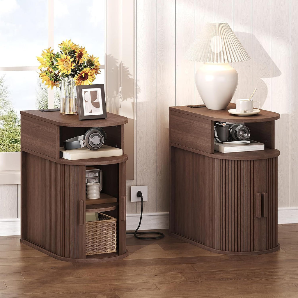 RALGEND Narrow End Table Set of 2,Fluted Sofa Side Table with Charging Station and Storage Shelf, Mid-Century Bedside Table, Modern Nightstand for Living Room,Bedroom,Walnut
