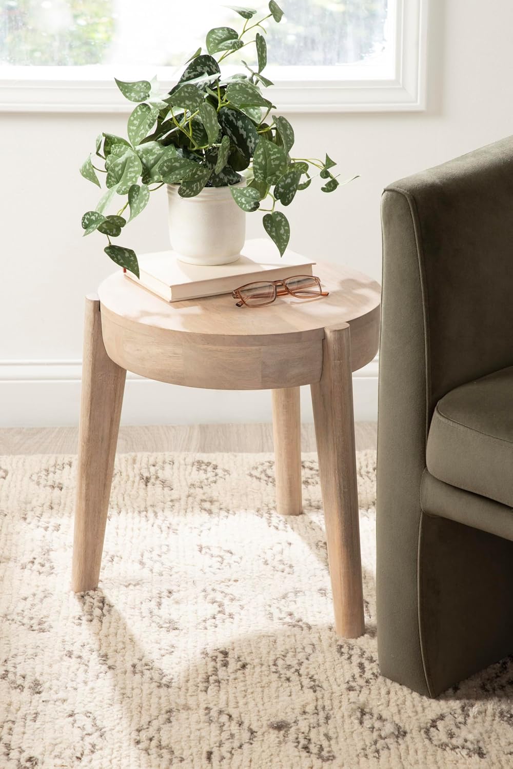 Kate and Laurel Vola Round Wood Side Table, 17 x 17 x 18, Natural Wood, Transitional End Table for Use as Bedside Nightstand, Living Room Ottoman, or Bedroom Vanity Stool