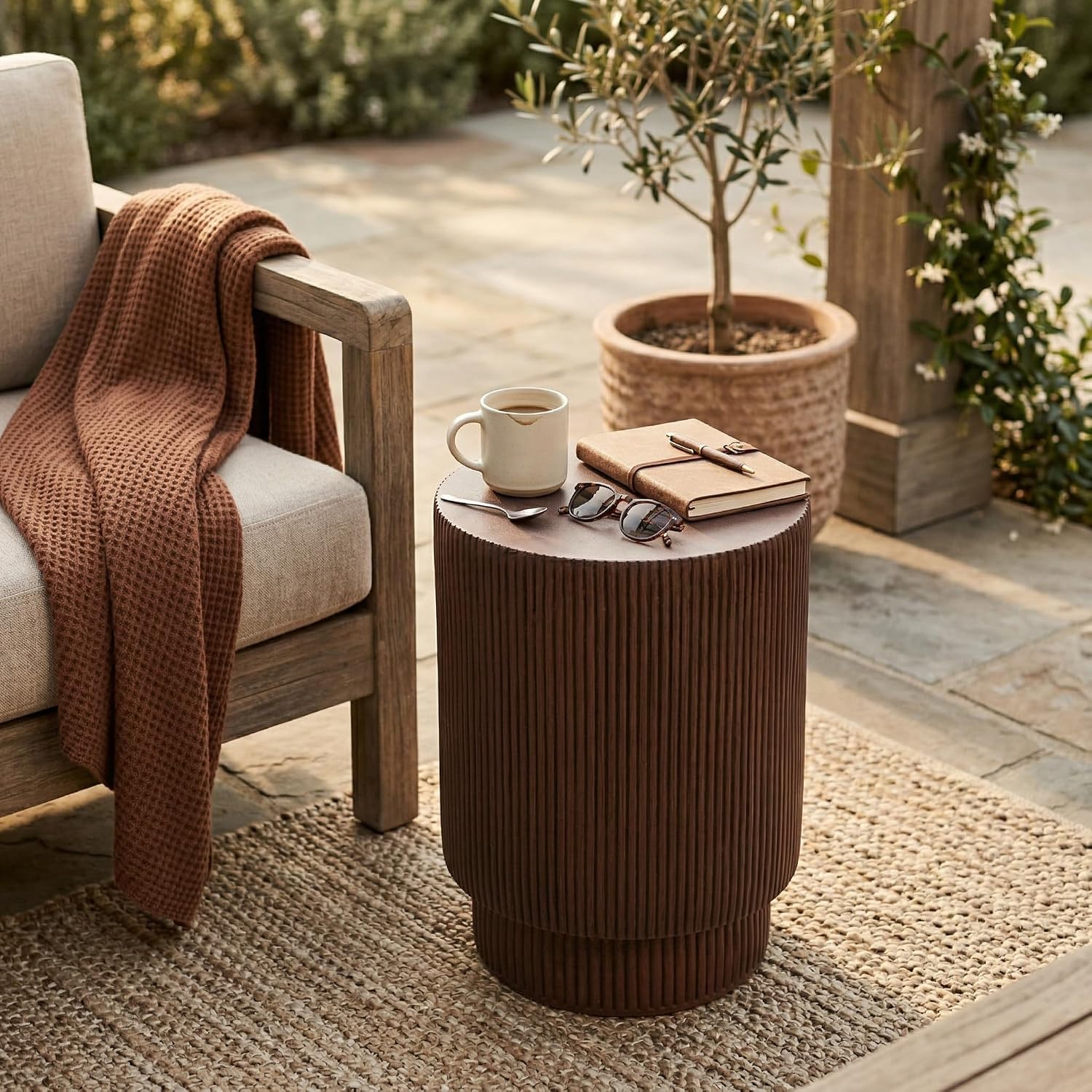 LeisureMod Eden Modern Side End Table – Indoor and Outdoor Accent Table for Living Room, Bedroom, Patio, Balcony, Porch, Garden, Small Spaces in Wood Brown
